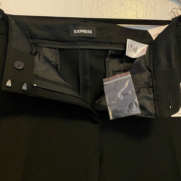 NWT Express Columnist Skinny Mid Rise Size 18 Short - Picture 5 of 5